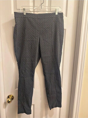 Reitmans Geometric Ankle Pants in Black & White Size 16 Petite -Like New